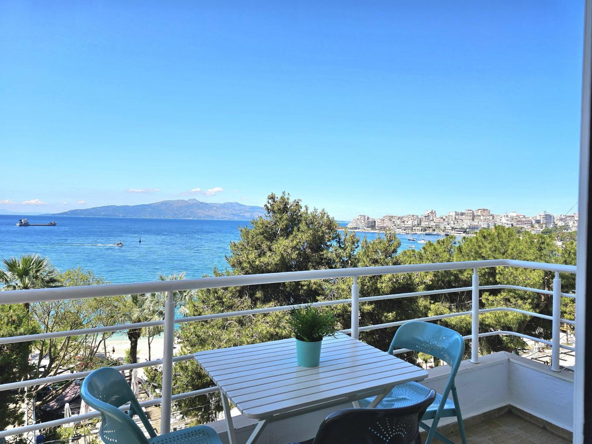 Saint Tropez Apartment Sarandë Eksteriør billede